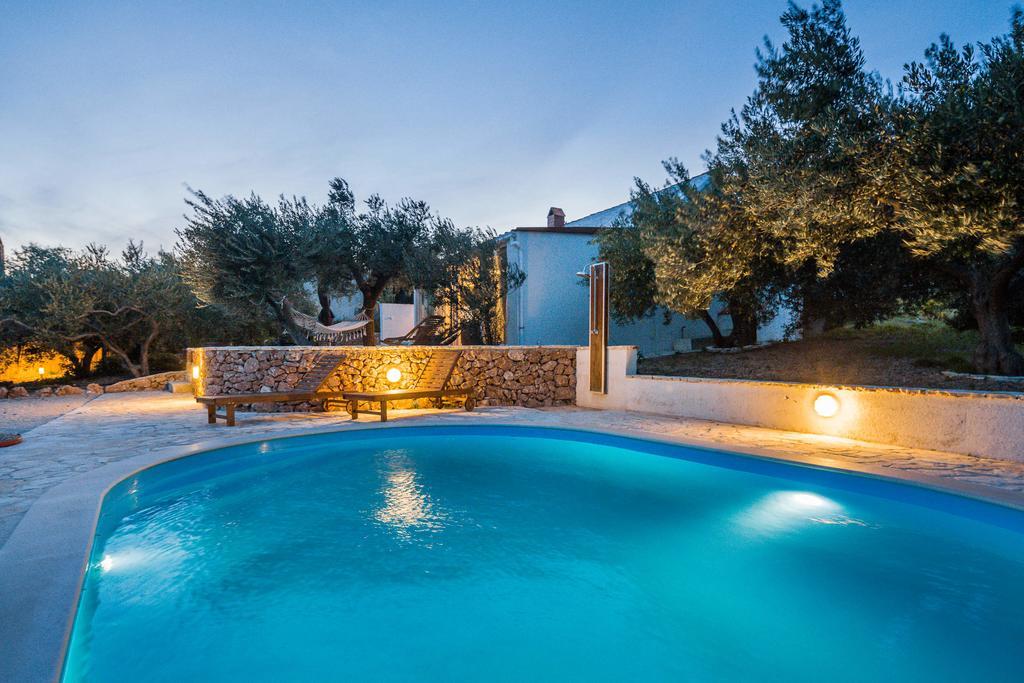 Holiday Home Zlatni San - Private Heated Pool Bol Room photo