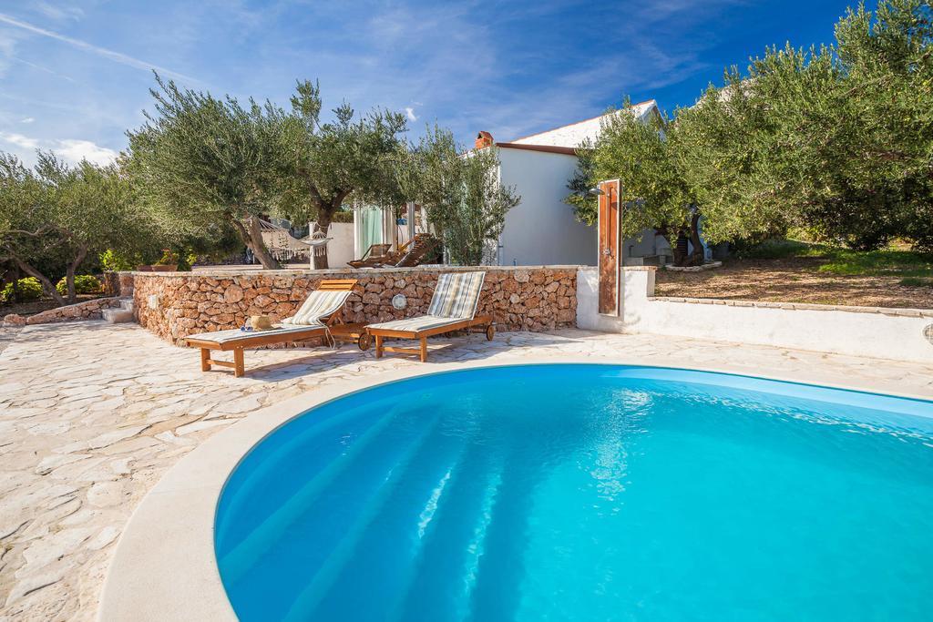 Holiday Home Zlatni San - Private Heated Pool Bol Room photo